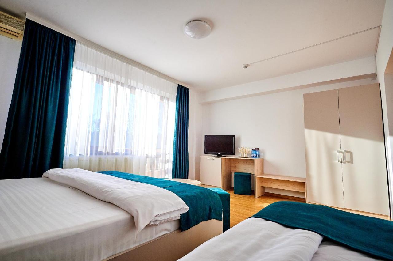 Hotel Roxy & Maryo エフォリエ・ノルド エクステリア 写真